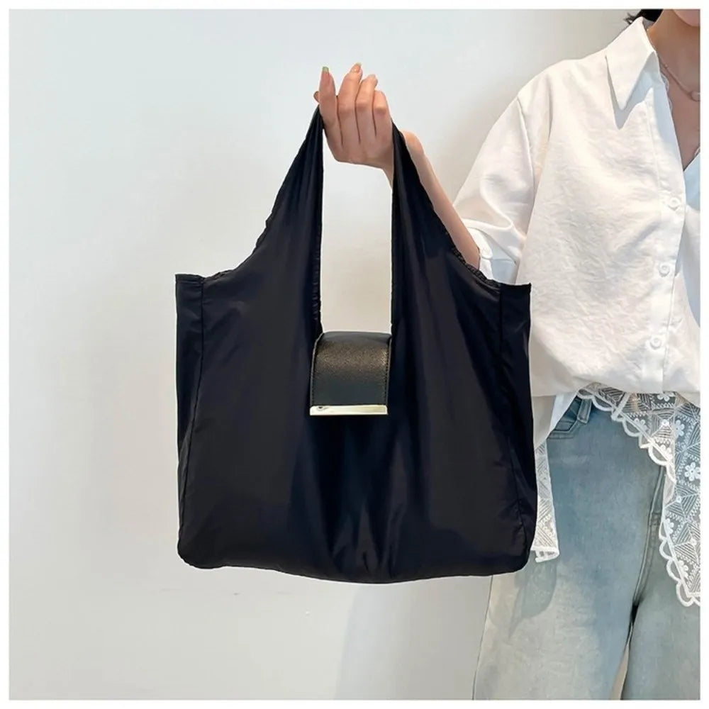 Foldable Keychain Shopping Bag – Reusable Pocket Tote
